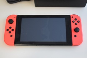 Nintendo Switch MOD. HAC-001 console with Pink joycons and Charger