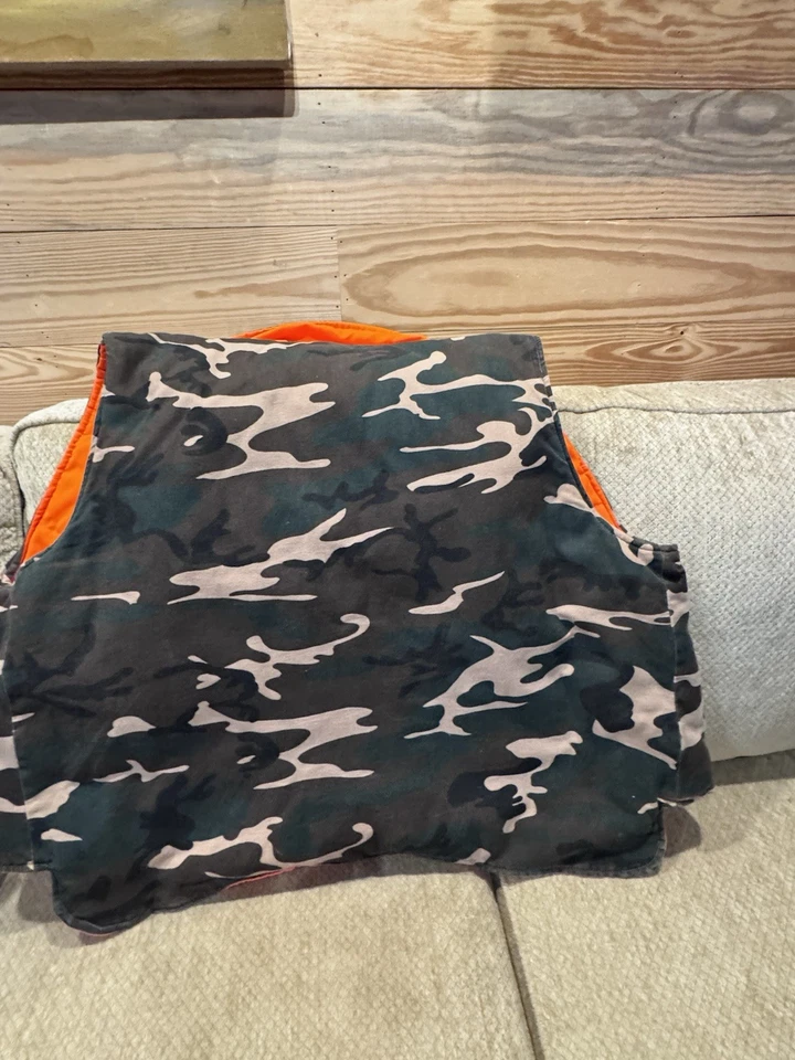 Vintage Camo Mens Puffy Vest XL + Safety Hunting Vest Size Xl Both In EUC - Image 2 of 4
