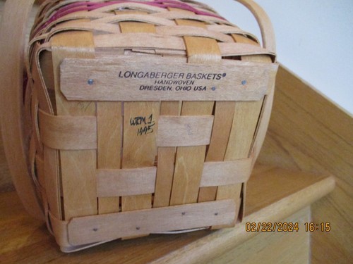 Longaberger Cranberry Basket Set Red w/ Lid Imp Stripe flyer *shipping included* - Picture 6 of 15