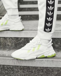 adidas ozweego size 11