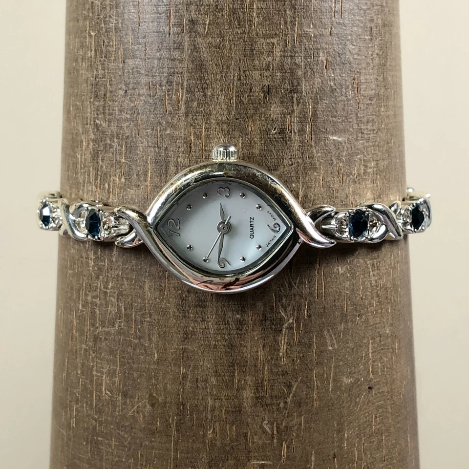 Relógio Avon Feminino F30136-1/P Vestido Oval Pulseira de Pedras Preciosas Azul Quartzo 19mm 7 1/4" - Imagem 2 de 4