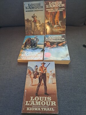 Lot of 5 Louis Lamour Books. Paper Back Westerns!