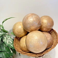 Vintage Lot Of 8 Decorative Shades Of Light Gold Balls/Spheres/Orbs 4.5” Dia