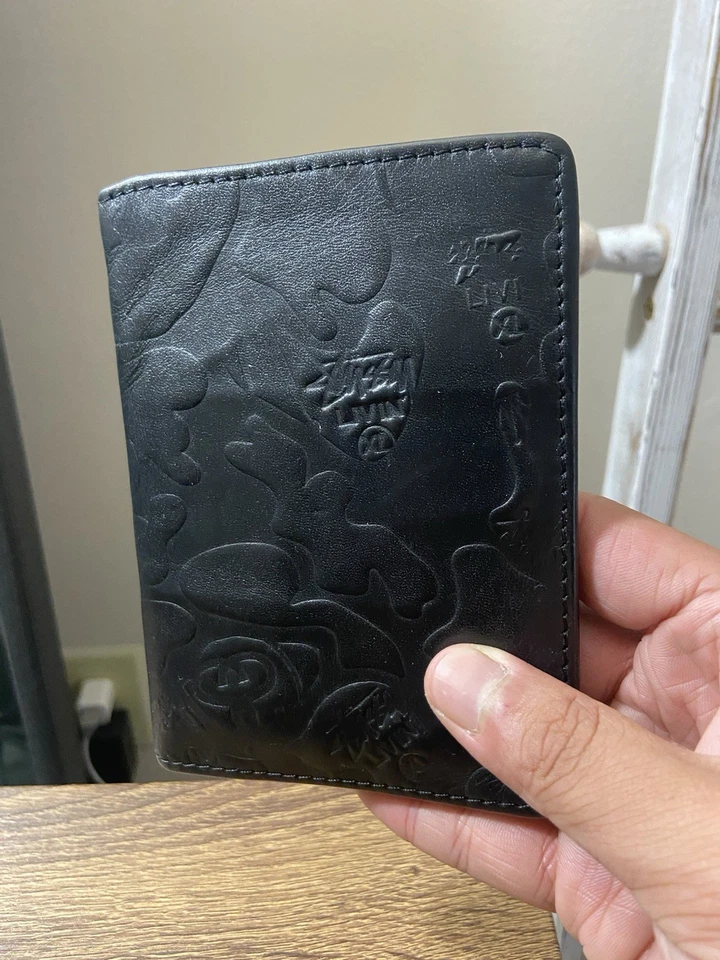 Stussy Livin’ Vintage Large Cloud Design Black Embossed Leather Wallet Excellent - Изображение 3 из 4