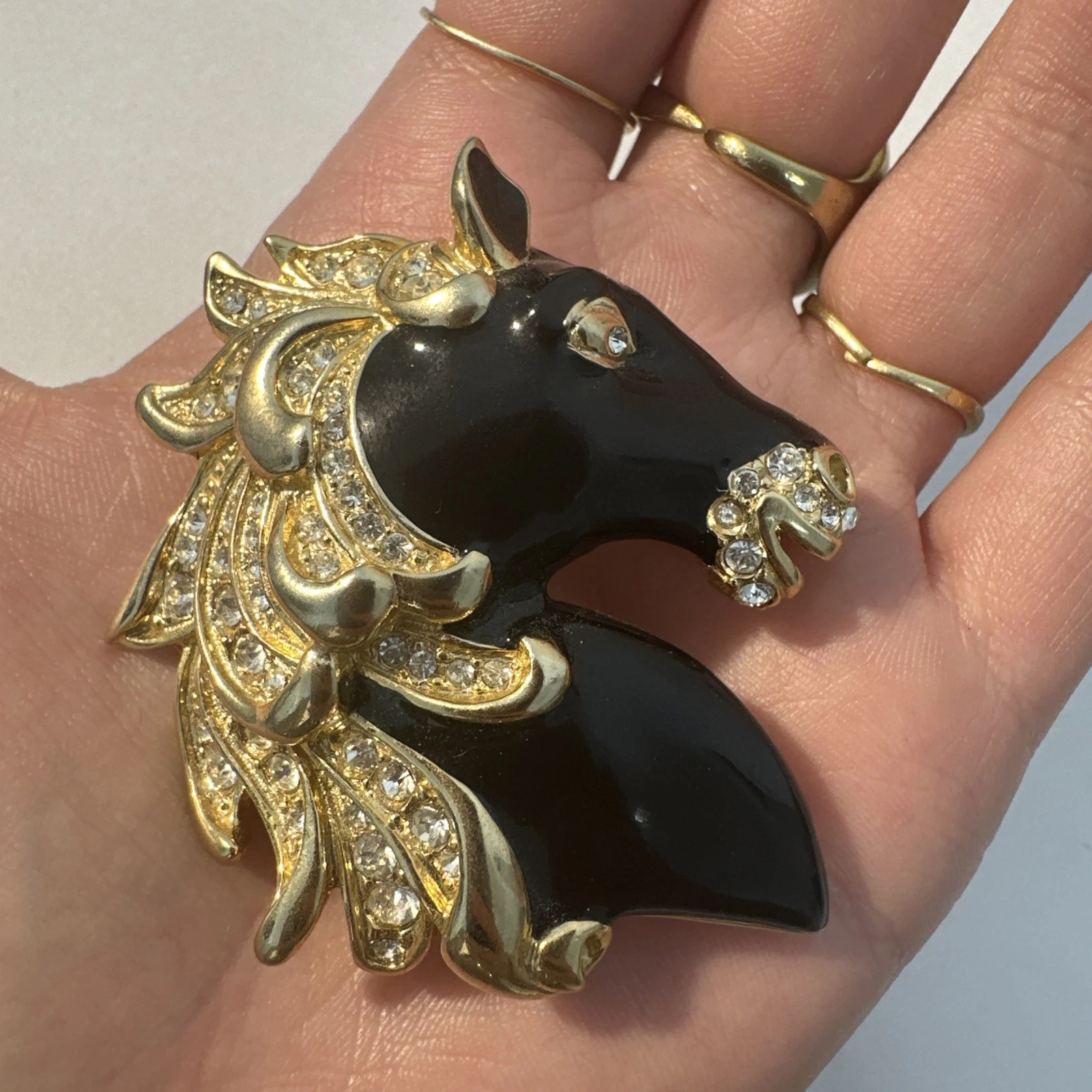 Broche Tête De Cheval Noir Et Doré Strass Blanc Bijoux Fantaisie