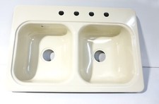 BOOTZ 031-2958-06 DOUBLE BOWL SINK SELF RIMMING 4 HOLE 33" X 22"X 7.5" PORCELAIN