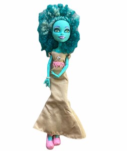 monster high honey swamp doll
