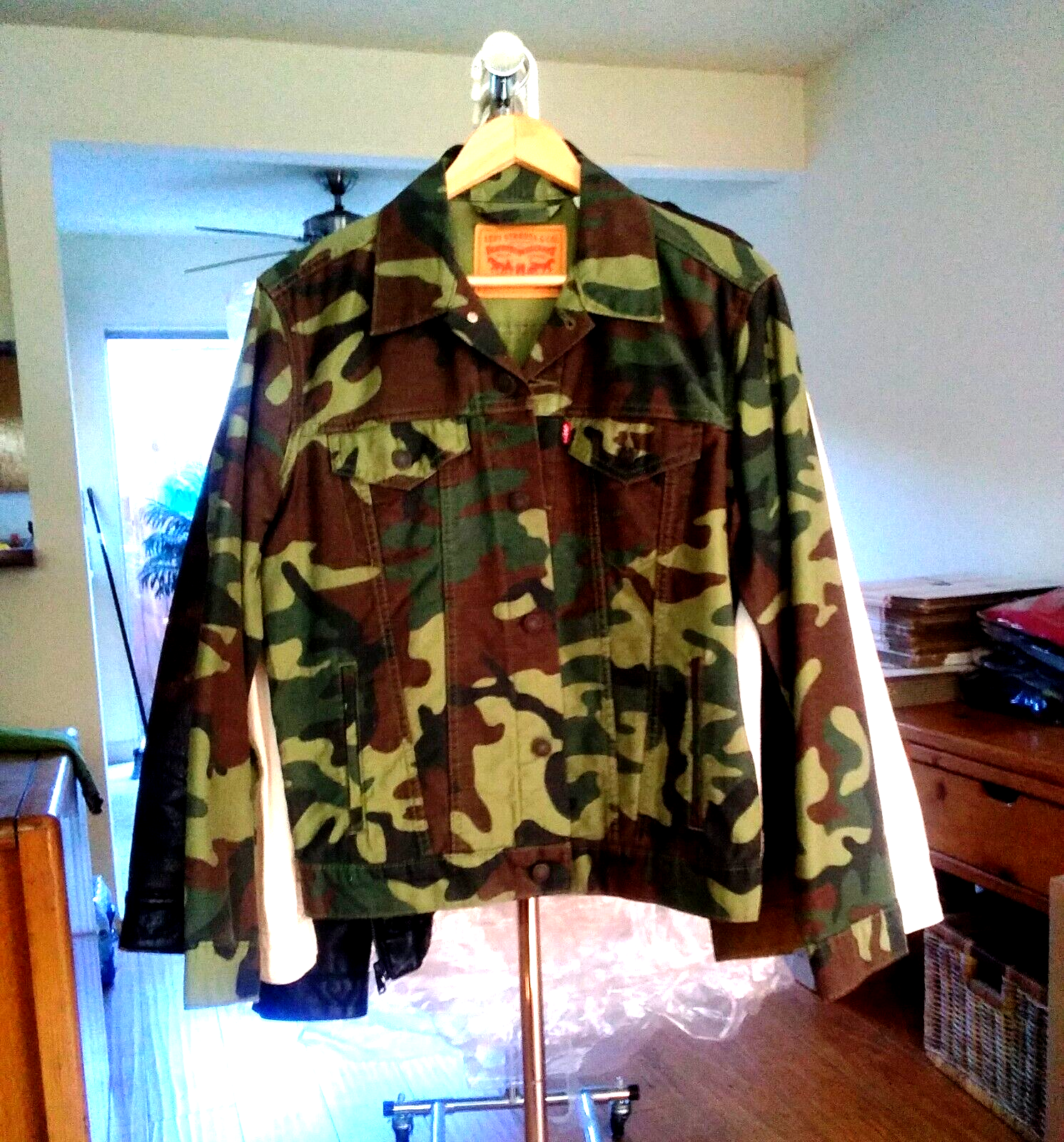Levi's - Marine Camouflage Trucker Jacket Men's Size Small