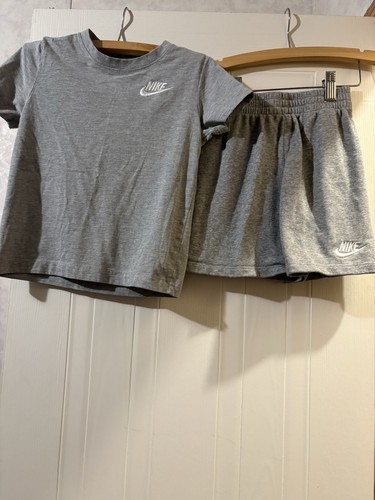 Boys Nike Outfit 5/6