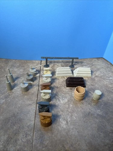 Marx Fort Apache Alamo Zorro  Stockade Outside 17 Accessories