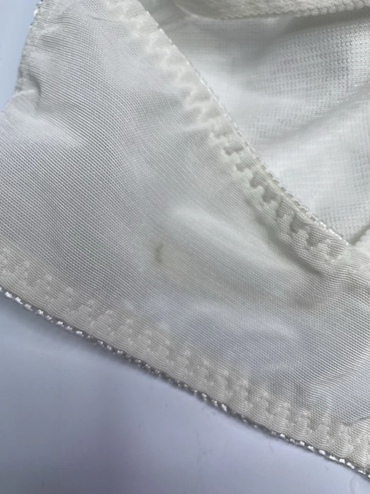 Sujetador Breezies Soporte de Encaje Suave con Aros con Contraste 42C Talla Blanco Foto 4 de 4