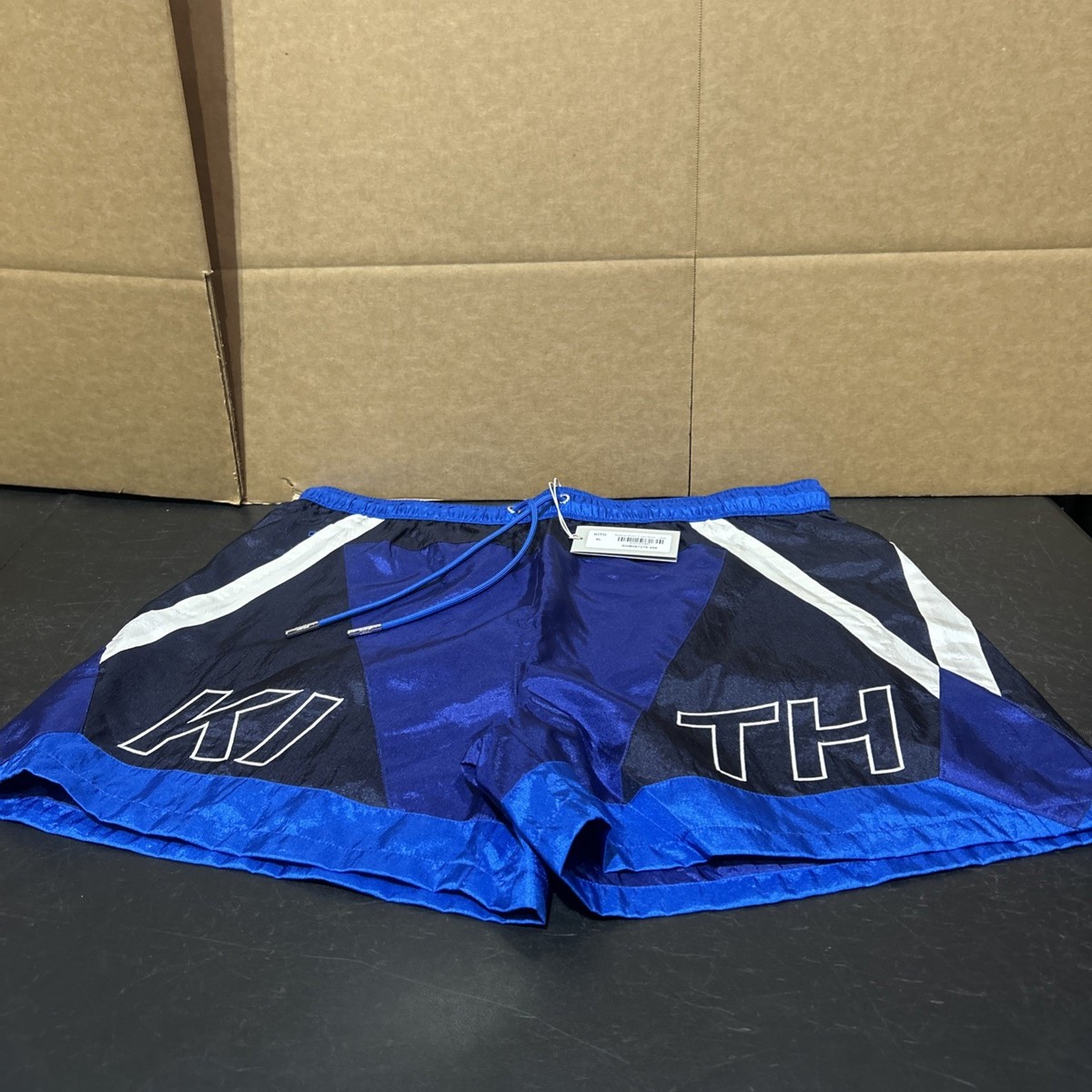 kith Washed Nylon Turbo Short - Layer SIZE XL BRAND NWT!! | eBay