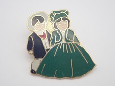 Madame Alexander Dolls 1989 Vintage Lapel Pin