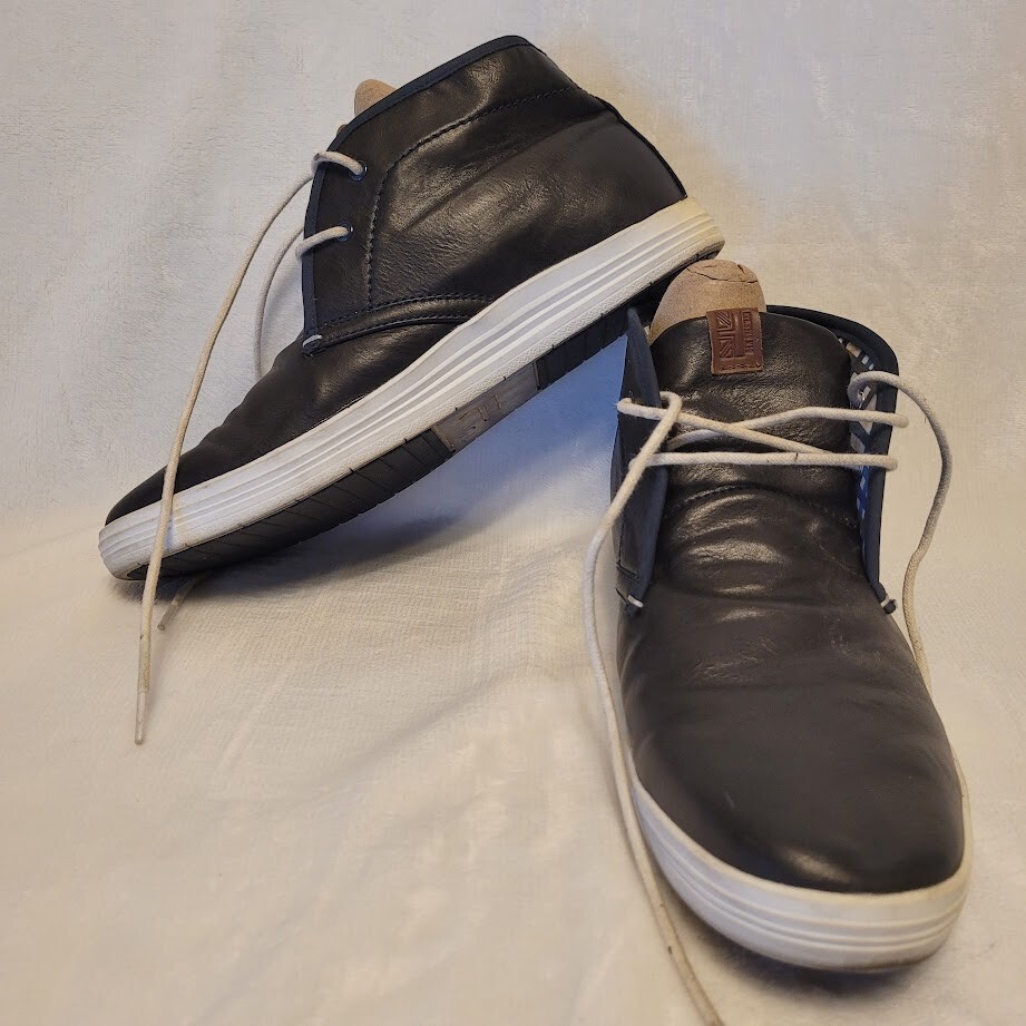 Ben Sherman Vance Chukka Lace Up Shoes Men display picture 1
