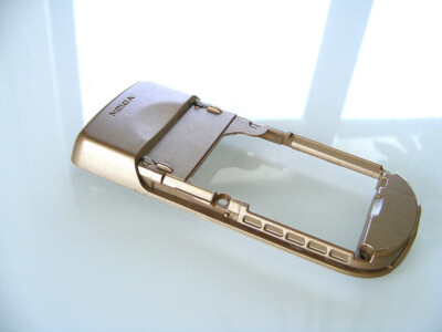 Nokia 8800 Sirocco Gold body