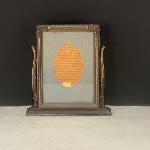 Vintage Wood Tilt Swivel Frame 8x10