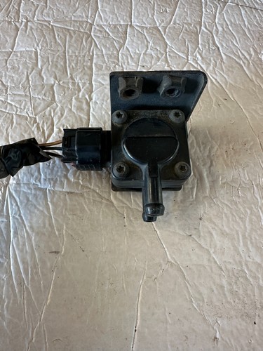 2010-2016 GM GMC DEISEL - OEM # 12630257 Exhaust Pressure Differential Sensor - Picture 3 of 4