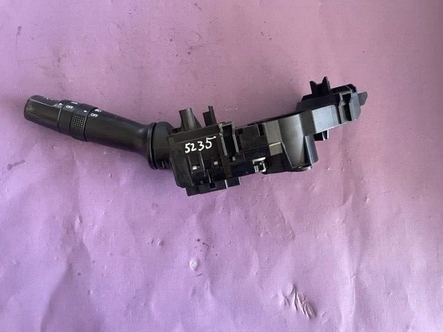 Interruptor de control de señal de giro de faros Hyundai Elantra 2015 OEM Foto 4 de 4