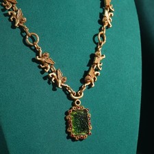 Vintage Green Glass Pendant Necklace Relief Palace Gold Lion Luxury Jewellery