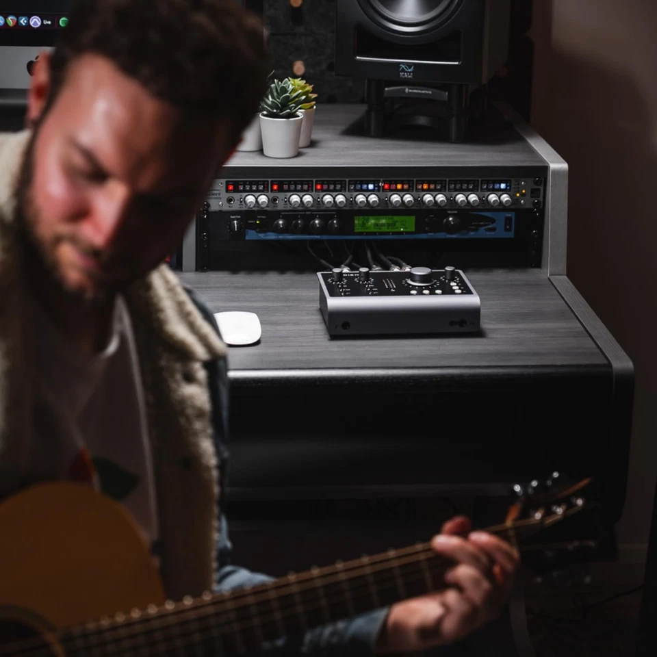 audient iD24 10in/14out USB audio interface - Image 2 of 4