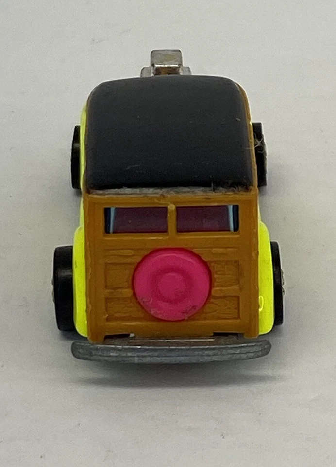 Vintage 1979 Hot Wheels 1940's Woody - Yellow w/ Rare Pink Interior - Image 4 of 4
