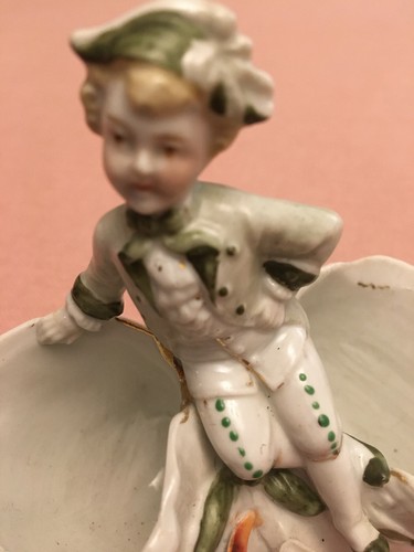 Adorno vintage de China. "Cesta floral Boy On '58.."" franqueo rápido y gratuito 4,5"" x 4" - Imagen 7 de 7