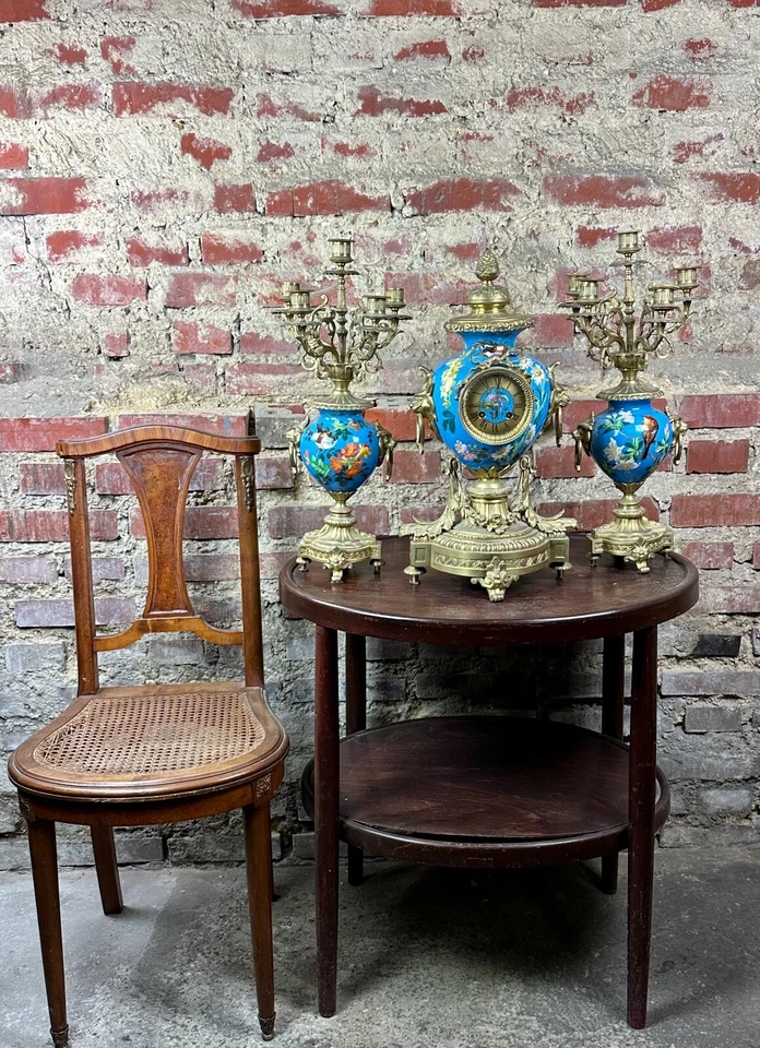 Pendule / garniture de cheminée en faïence et bronze de style Louis XVI - Photo 3/4