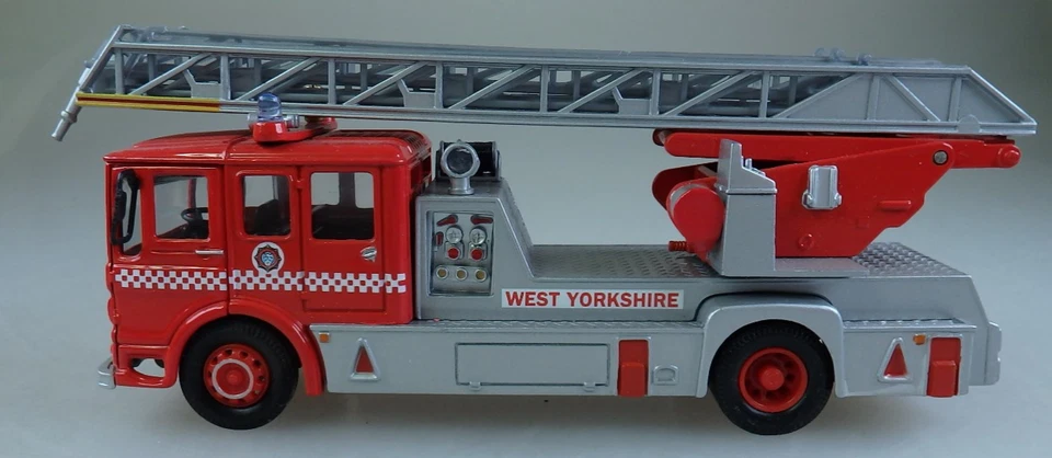 Corgi Toy 22001 Feuerwehr - AEC Turntable Ladder 1997 - UNBESPIELT (111356) - Bild 3 von 4