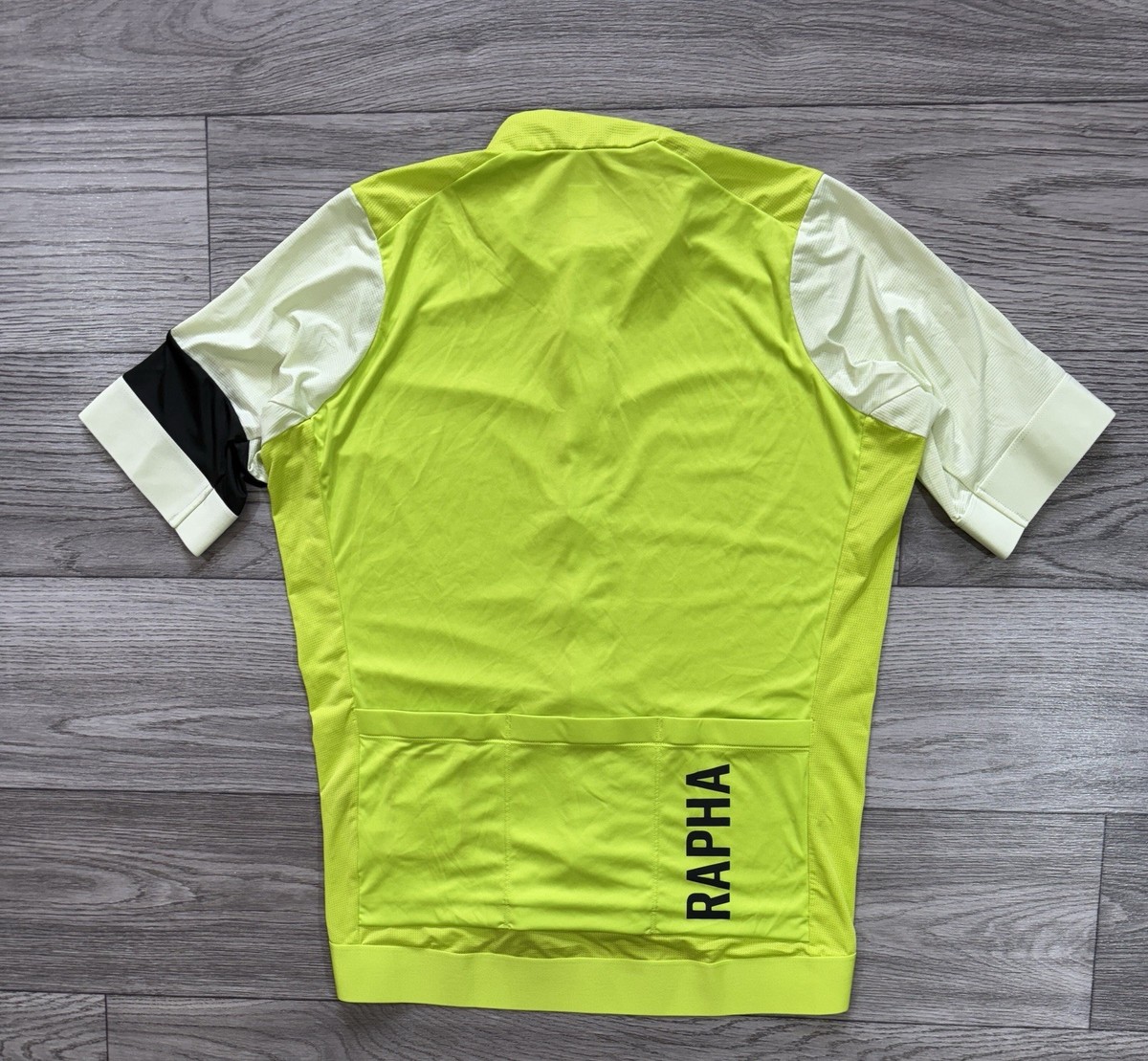 Rapha ラファ　short sleeve training jersey S Review – Rapha Pro Team Training Short Sleeve Jersey