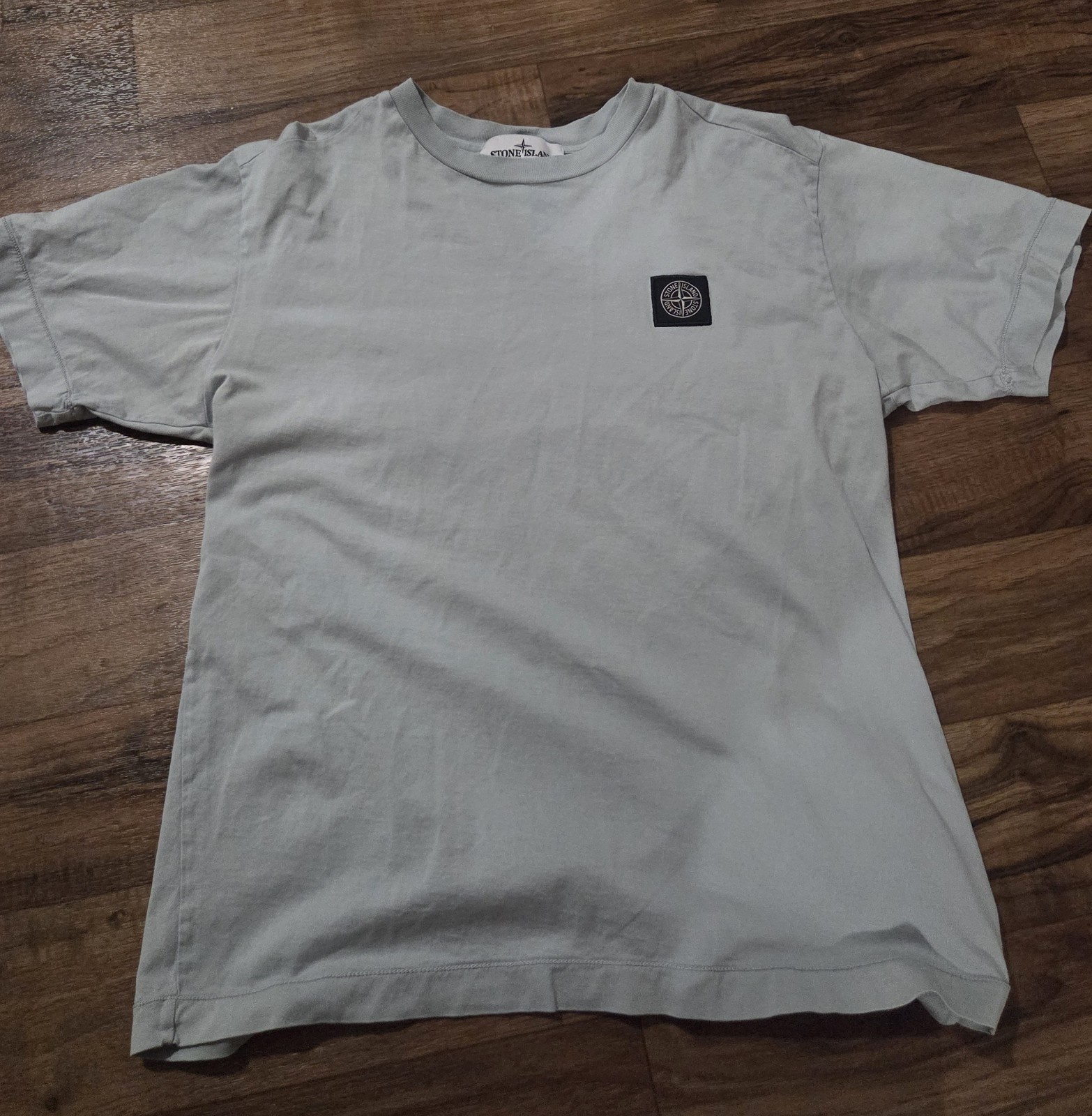 Stone Island Men's Gray Short Sleeve T-Shirt Size S Compass Logo Authentic