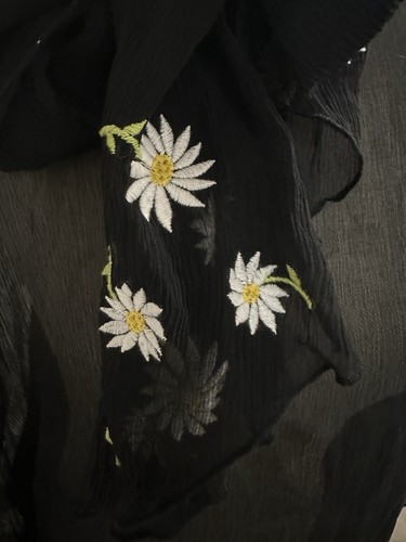 Karen Kane Daisy Flowy Top With Attached Scarf - Picture 3 of 3
