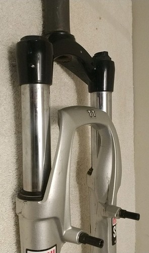 Rock Shox Judy TT Forcella Sospensione 26" Argento Senza Fili 1 1/8 Vintage 2004 MTB - Foto 9 di 20