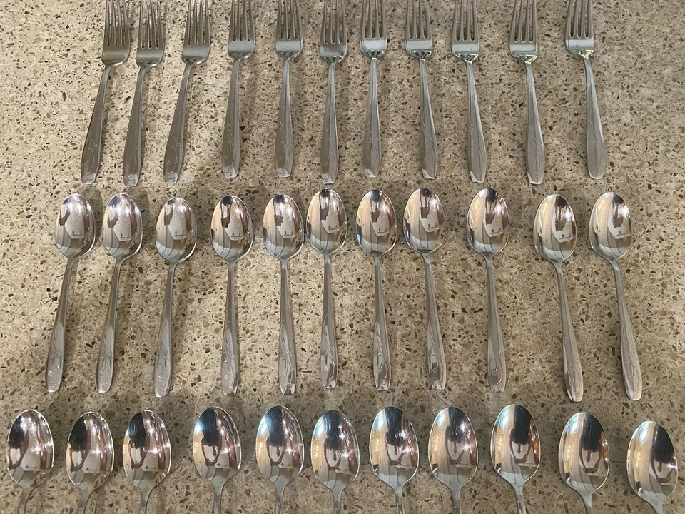 Juego de cubiertos Wallace de acero inoxidable Starglow de colección 44 piezas cuchillos florales tenedores cucharas difícil de encontrar Foto 4 de 4