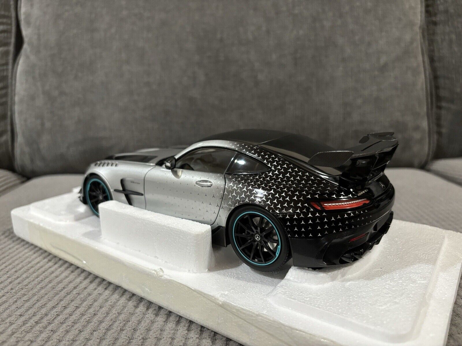 Picture 20 of 24