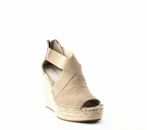 kenneth cole olivia stretch wedge