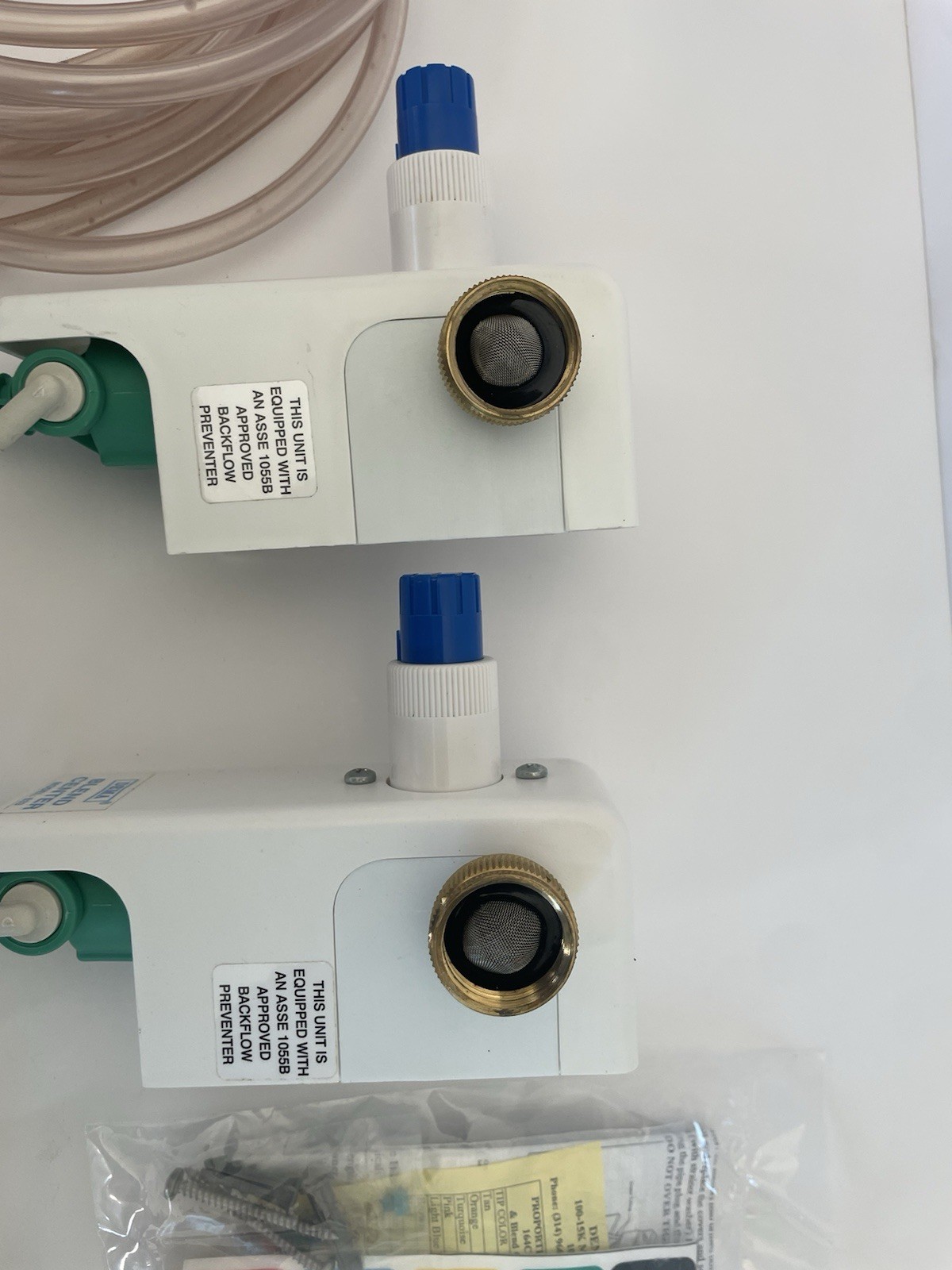 Dispenser Dema 633GAP.B4 Blend Center Single Station Wall Mount Lot Of 2 NEW