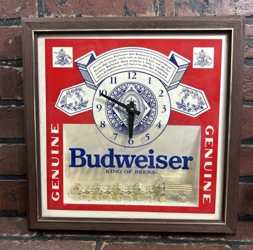 Vintage Budweiser king of beers clock 1990 battery operated RARE
