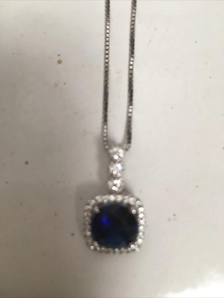 girocollo in argento 925 con pietra blu e zirconi bluespirit - Immagine 3 di 4