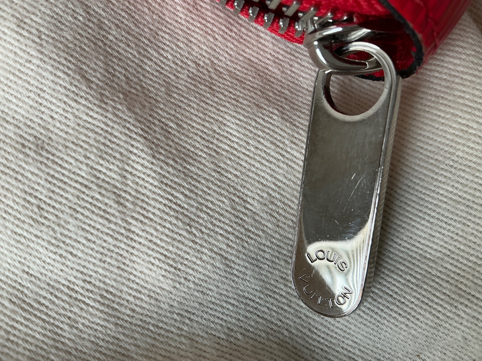 Louis Vuitton Red Epi Zip Around Wallet thumbnail 13