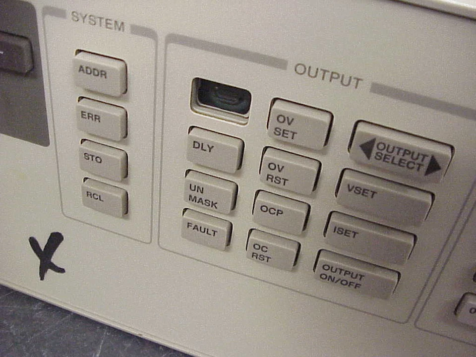 FUENTE DE ALIMENTACIÓN PROGRAMABLE AGILENT / HP 6624A DC, 40W, CUATRO SALIDAS - Foto 3 de 4