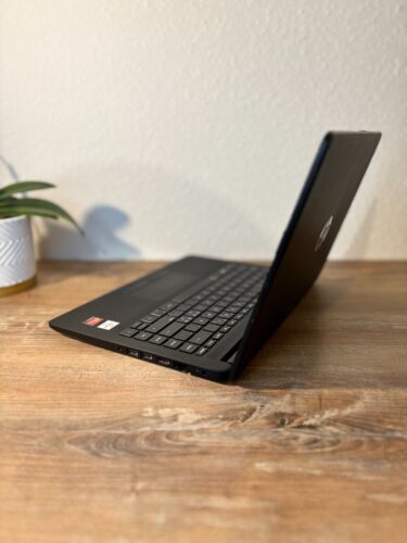 Notebook HP 14-dk1000no 14 Zol lAthlon Silver 3050U\8 GB\SSD 128GB\HD\Windows 10 - Bild 7 von 11