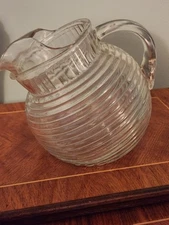 VTG JEANETTE CLEAR GLASS (UNMARKED) DEPRESSION GLASS TILT BALL PITCHER JUG