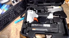 Porter Cable 18 Gauge Pneumatic Brad Nailer With Hard Case Model BN200C