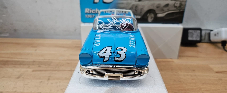 1957 Oldsmobile Convertible Limited Edition Richard Petty/Dale Inman Autographed - Image 3 of 4