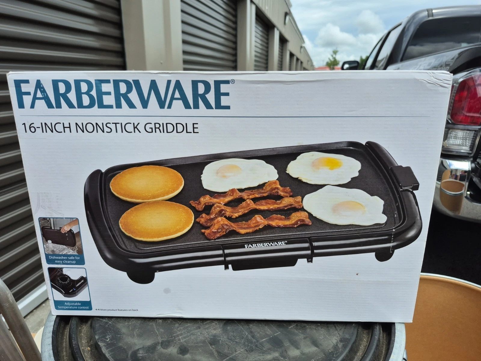 Farberware 16-Inch Electric Nonstick Griddle Adjustable Temperature Drip Tray
Opens in a new window