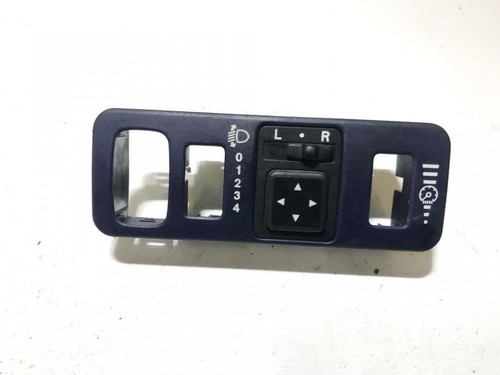 Mitsubishi Carisma 2002 Wing mirror control switch (Exterior Mirro #647760-48