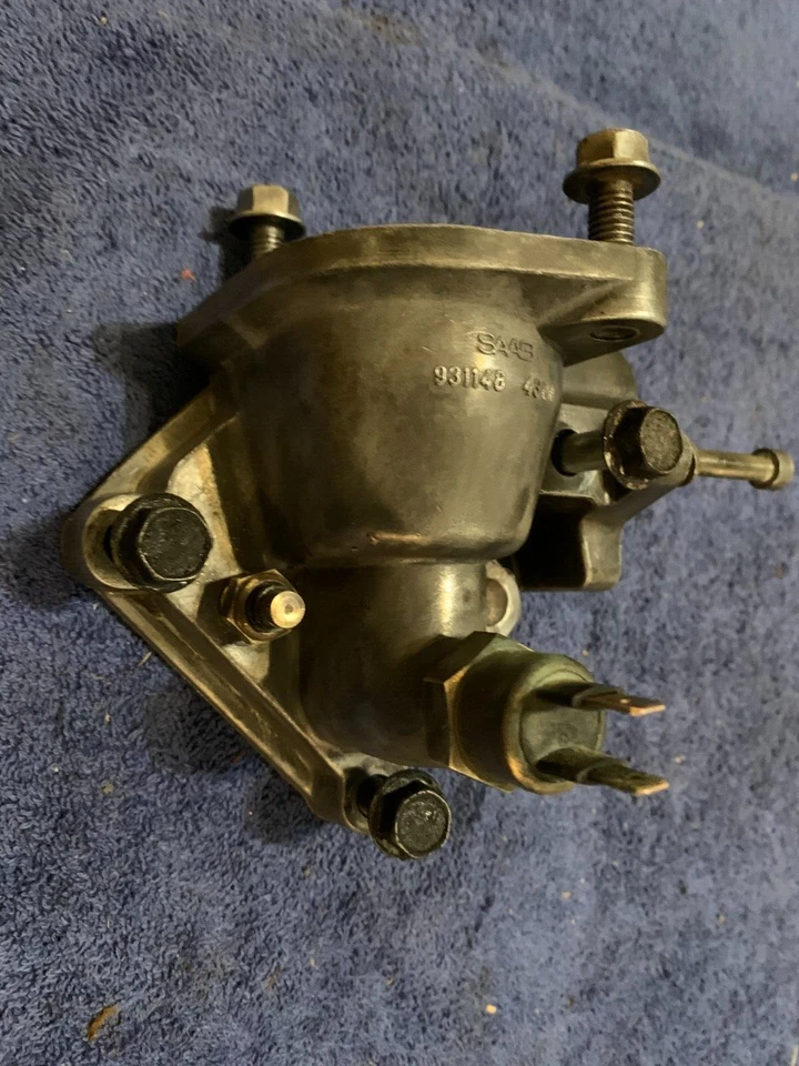 1981 - 1987 Classic Saab 900 8 Valve 2.0L Coolant Switches Thermostat Housing - Image 4 of 4