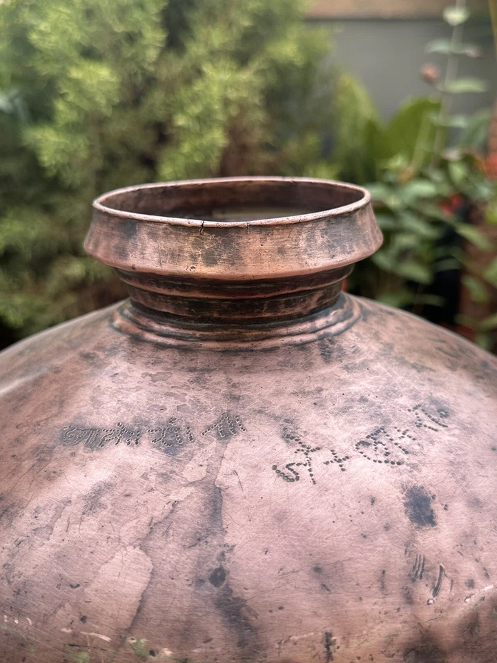 Antigua olla de latón de cobre del período mogol antigua rara de 1700’s Foto 4 de 4