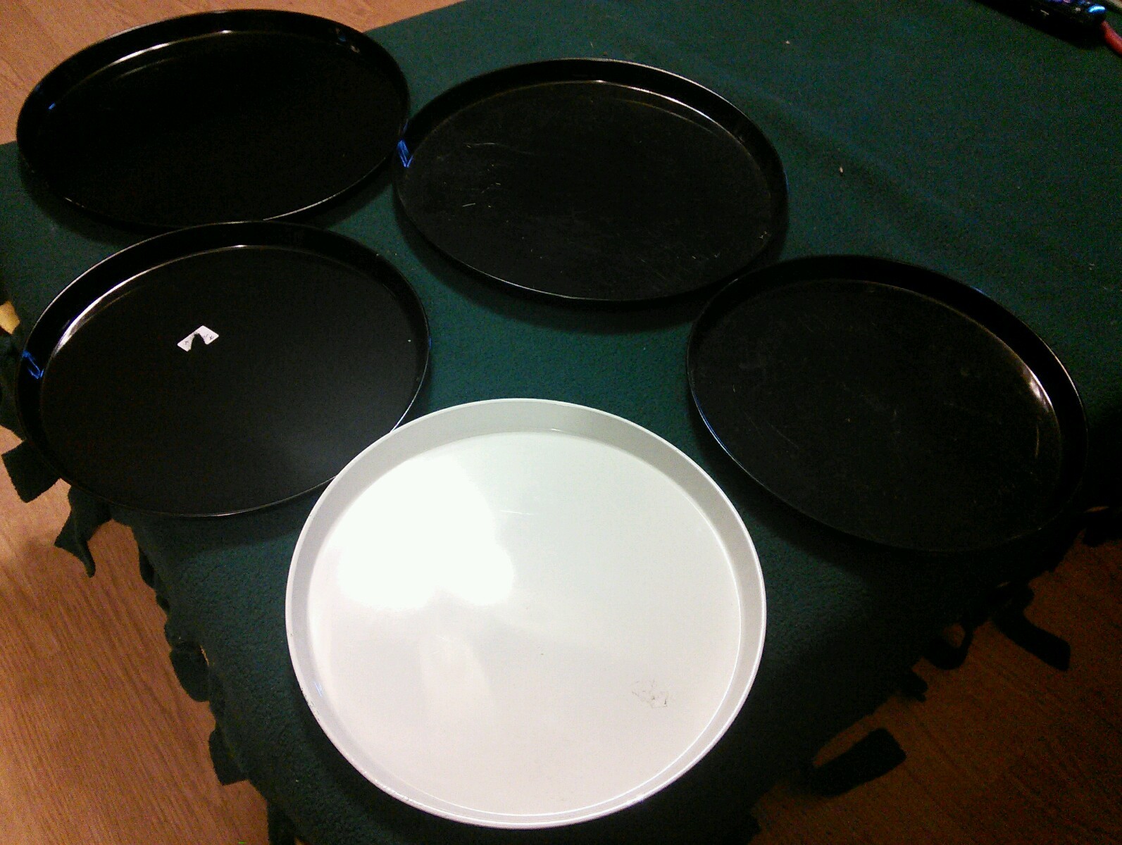 Lot of 5 metal plates 4 Black 1 White eBay