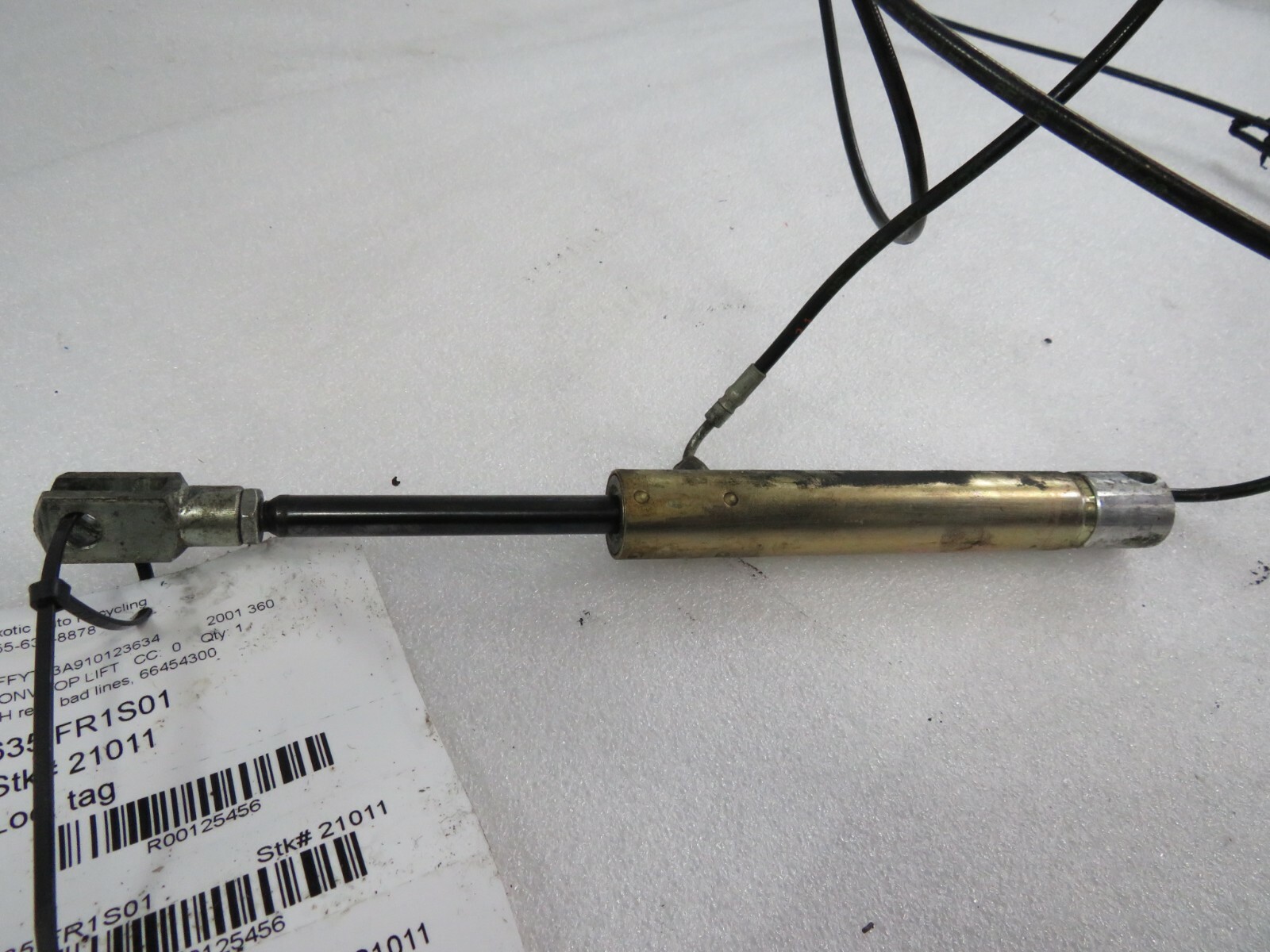 Ferrari 360, RH, Right, Rear Convertible Top Lift Cylinder, Used, P/N 66454300